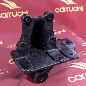 Кронштейн передней рессоры L Carruchi 8х4  Faw J6 КМ2200926(2902441-76А)