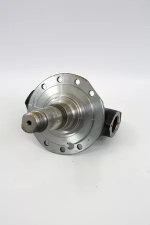 Цапфа левая Carruchi поворотный кулак, FAW J5 8х4 КМ4100002(3001021A1H)