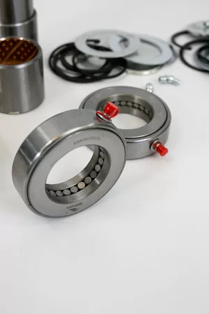 Ремкомплект шкворня Carruchi HOWO к-кт на ось KM0600005(WG4095415002-XLB)