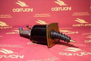 Главный цилиндр сцепления с бачком Carruchi Shacman KM7800001(WG9725230041)