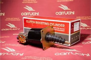 Главный цилиндр сцепления с бачком Carruchi Shacman KM7800001(WG9725230041)