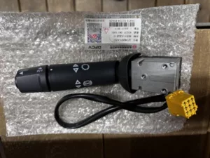 Блок комбинированного переключателя-правый Dong Feng KM3600029(3774030-C6202)
