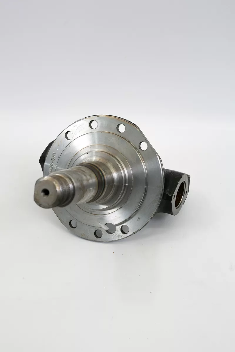 Цапфа левая Carruchi поворотный кулак, FAW J5 8х4 КМ4100002(3001021A1H)