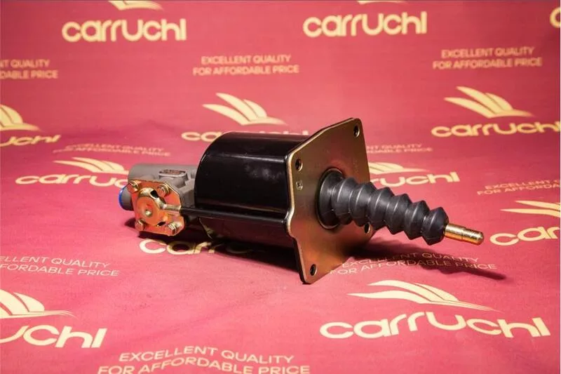 Главный цилиндр сцепления с бачком Carruchi Shacman KM7800001(WG9725230041)