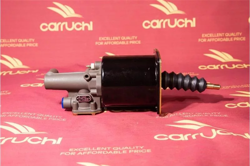 Главный цилиндр сцепления с бачком Carruchi Shacman KM7800001(WG9725230041)